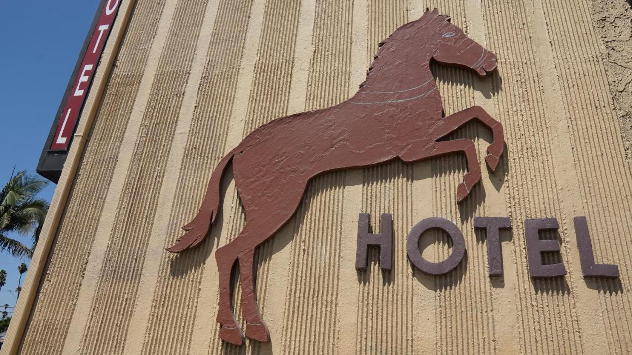 Holly Crest Hotel - Los Angeles, Lax Airport Inglewood Exterior photo